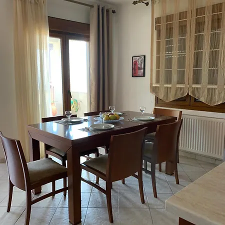 Sweet Nea Roda! Ferienhaus *
